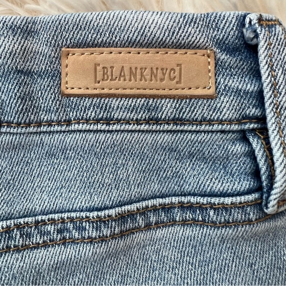 Blank NYC The Madison Crop high rise jeans light wash button fly release… - Picture 8 of 12